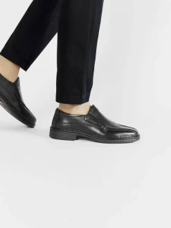 Scarpe basse Bradfjord 07 38288 23 600 Nero