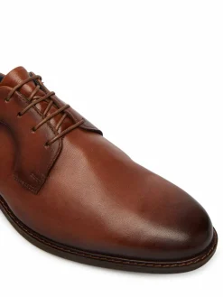 Scarpe basse Desmond 01 46901 Marrone