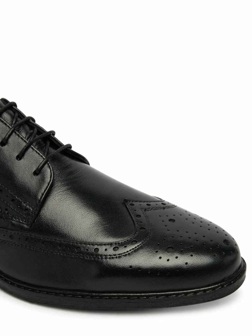 Scarpe basse Desmond 46902 Nero