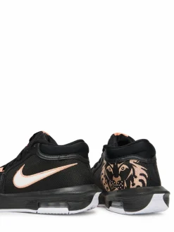 Scarpe da basket Lebron Witness VIII HQ2139-001 Nero