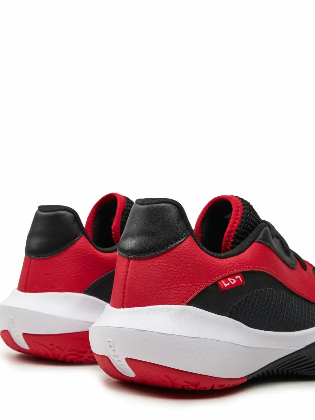 Scarpe da basket UA Lockdown 7 Low 3027646 Rosso