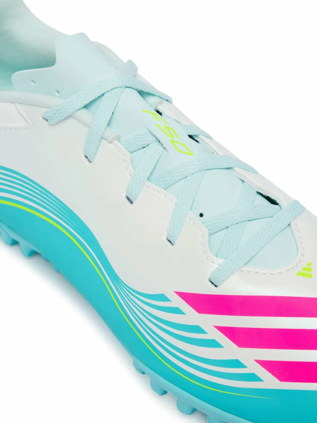 Scarpe da calcio F50 Messi Club Tf JQ0947 Bianco