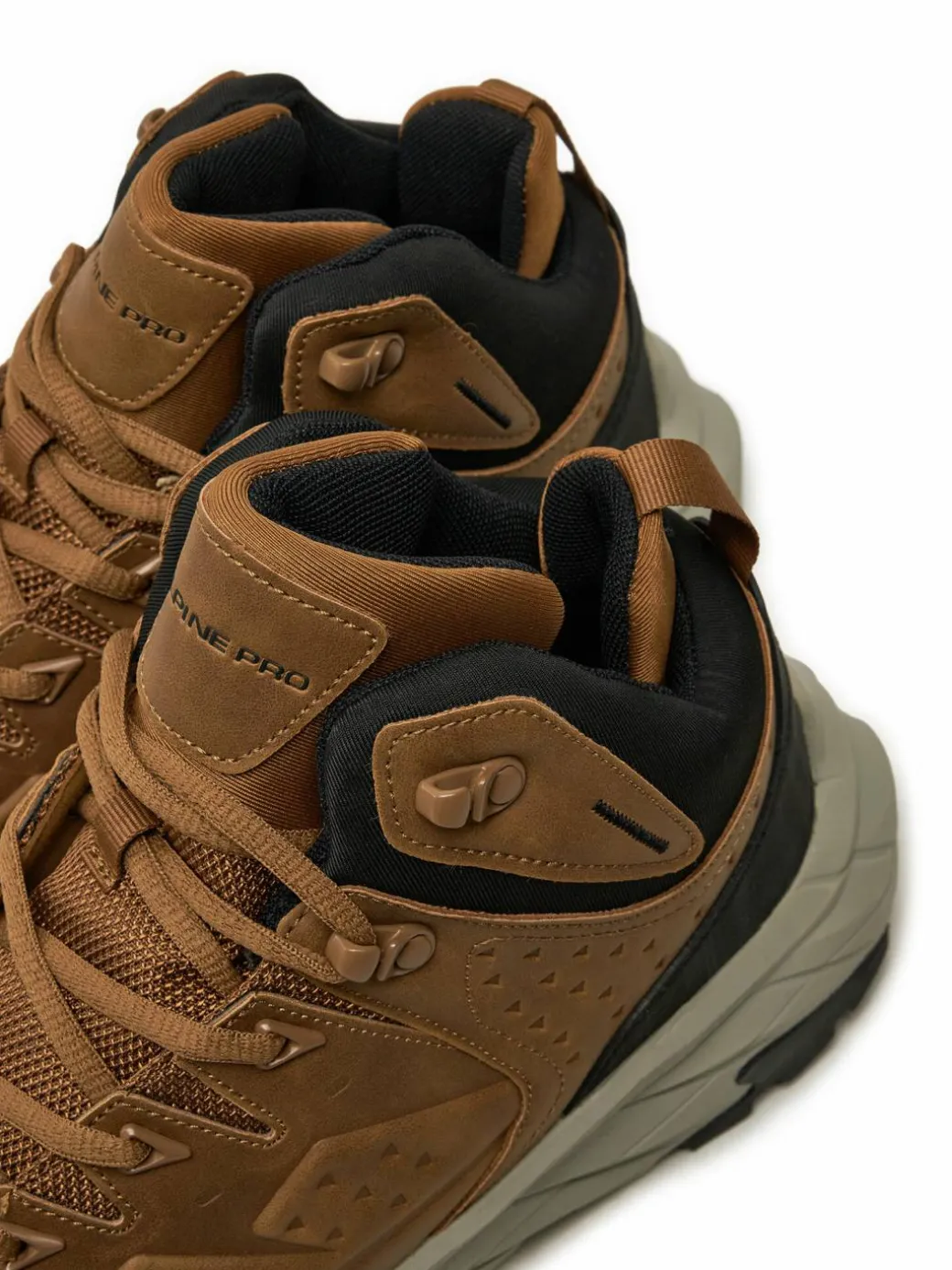 Scarpe da trekking Defet MBTD452 909PL Marrone