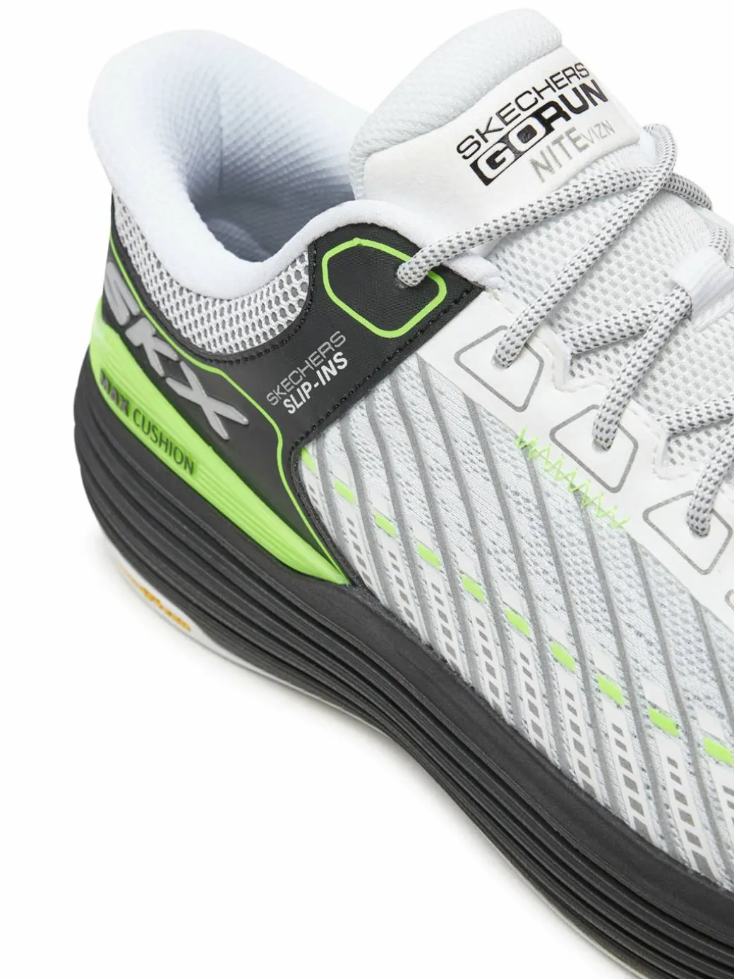 Scarpe running Max Cushioning Suspension 220936 Bianco