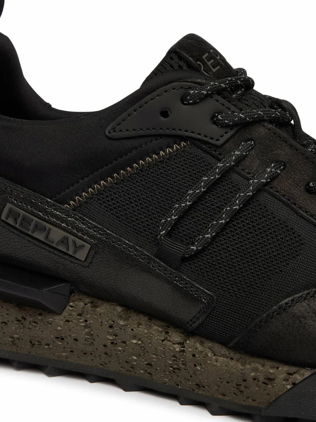 Sneakers GMS1P .000.C0072L Nero