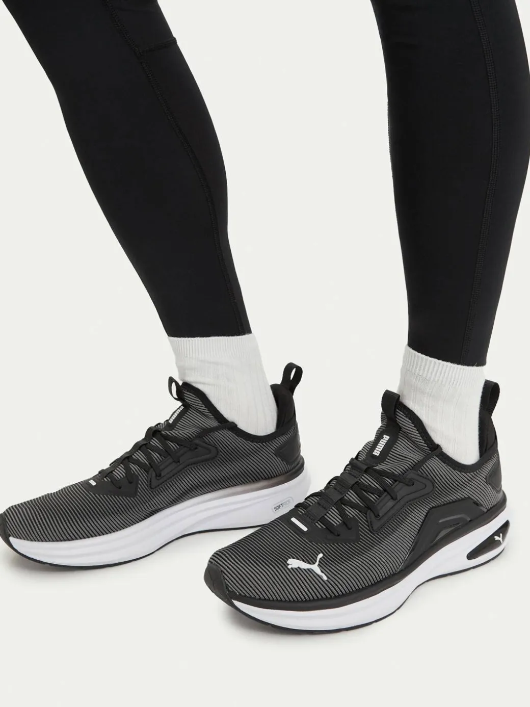 Sneakers Softride Enzo 6 Hype 313752 02 Nero