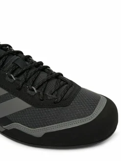 Sneakers Terrex Skychaser Solo Approach JS4327 Nero