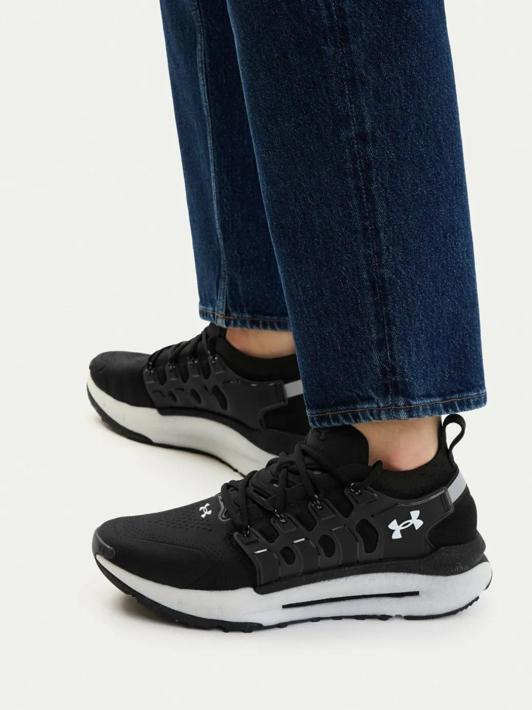 Sneakers UA Phantom X 6007183 001 Nero