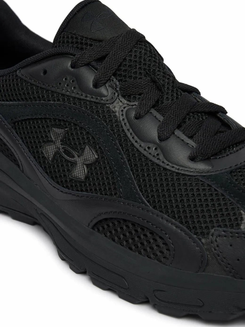 Sneakers UA Tech Runner 6011293 Nero