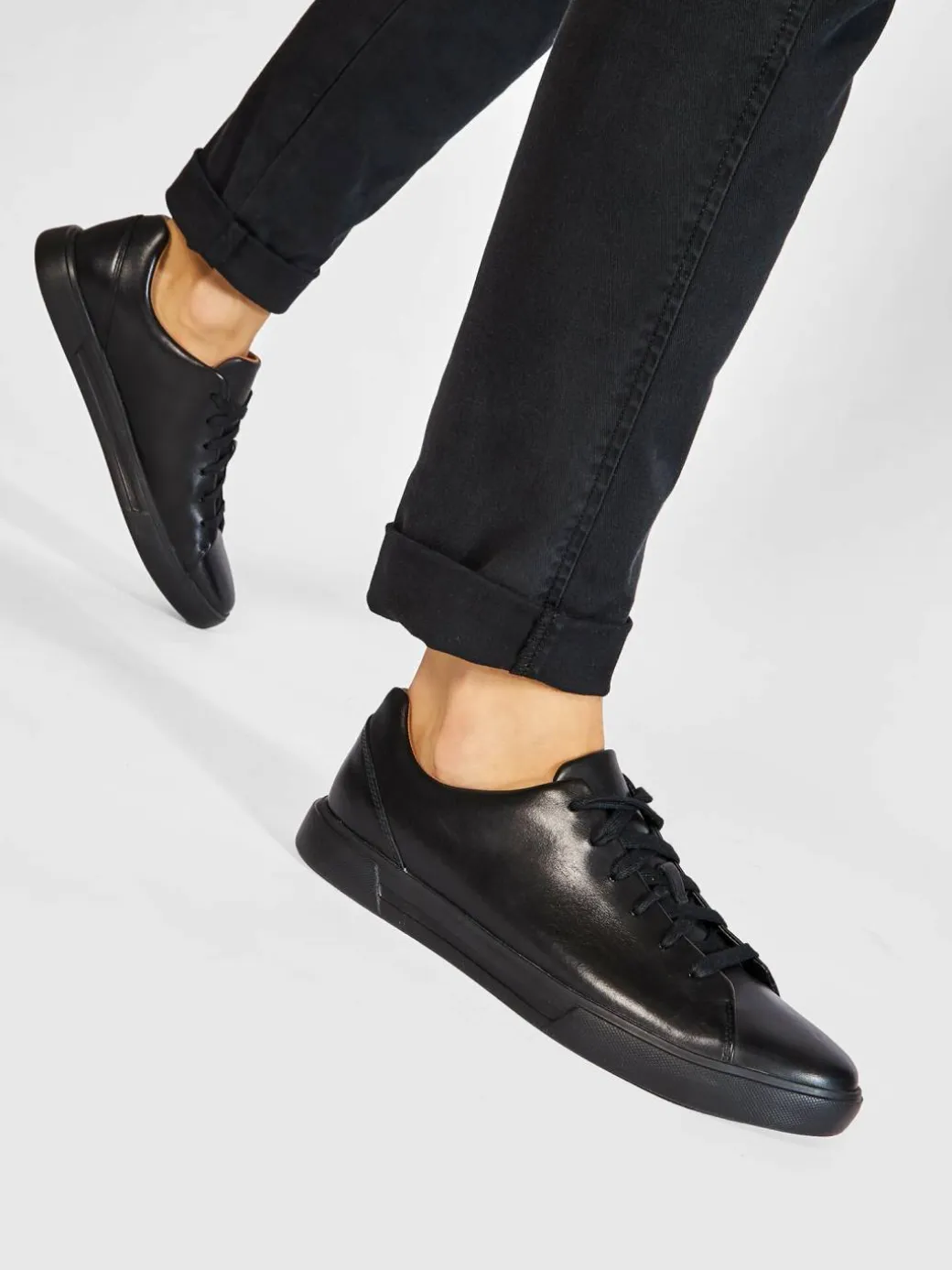 Sneakers Un Costa Lace 261449047 Nero